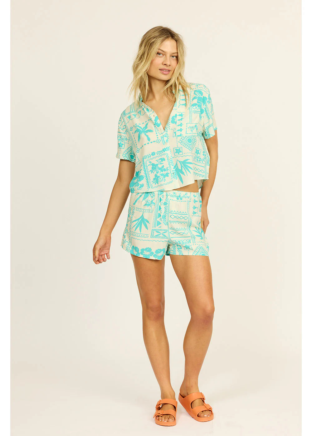 Sissterevolution - Gone Surfing Short