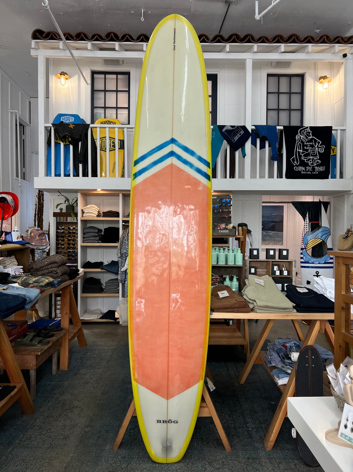 Brög 9'6 Log Long Board