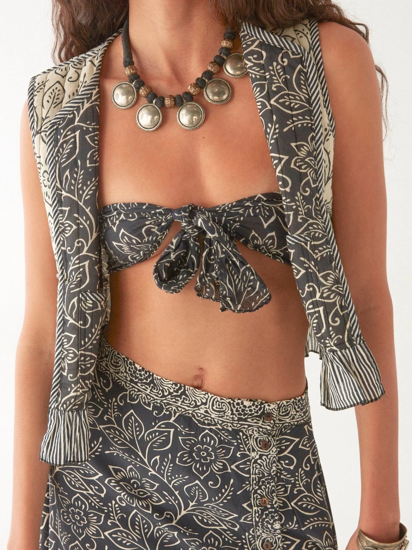 Goa Scarf - Black Sheep