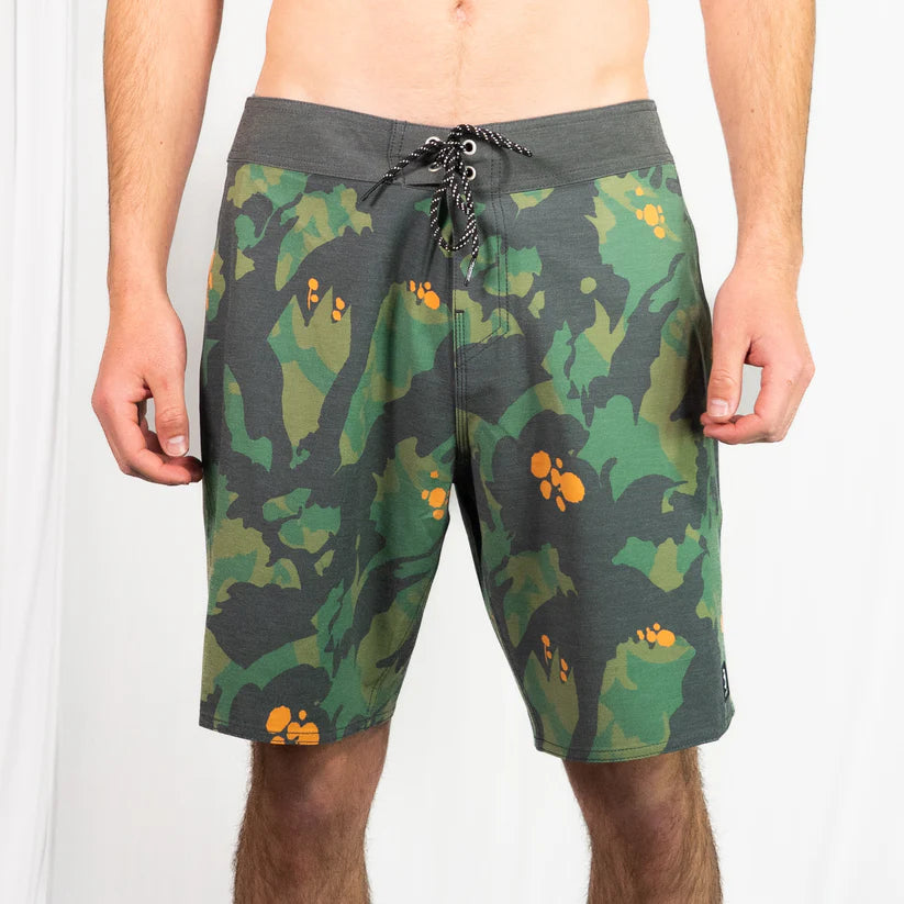 INSTINCT SURF  Zuma Boardshort CAMO