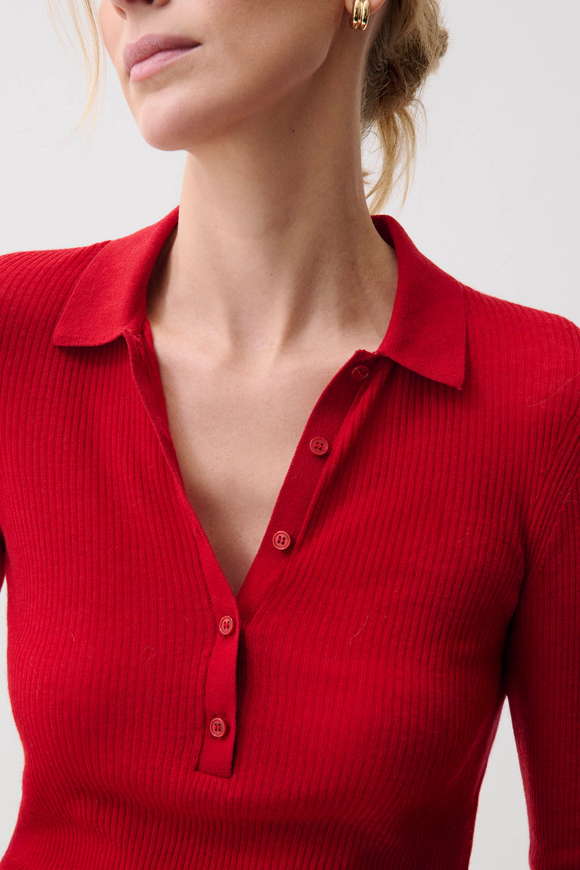 ELISE FEATHERWEIGHT POLO HENLEY - SAVVY RED