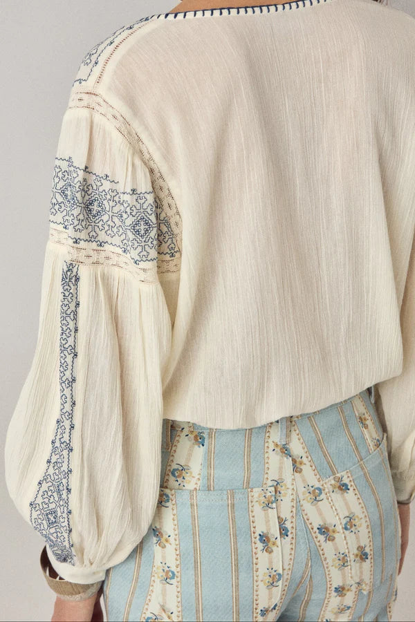 Maison Hotel Claudia Blouse