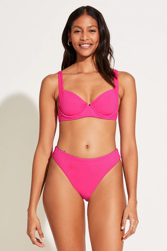 Demi Underwire Top