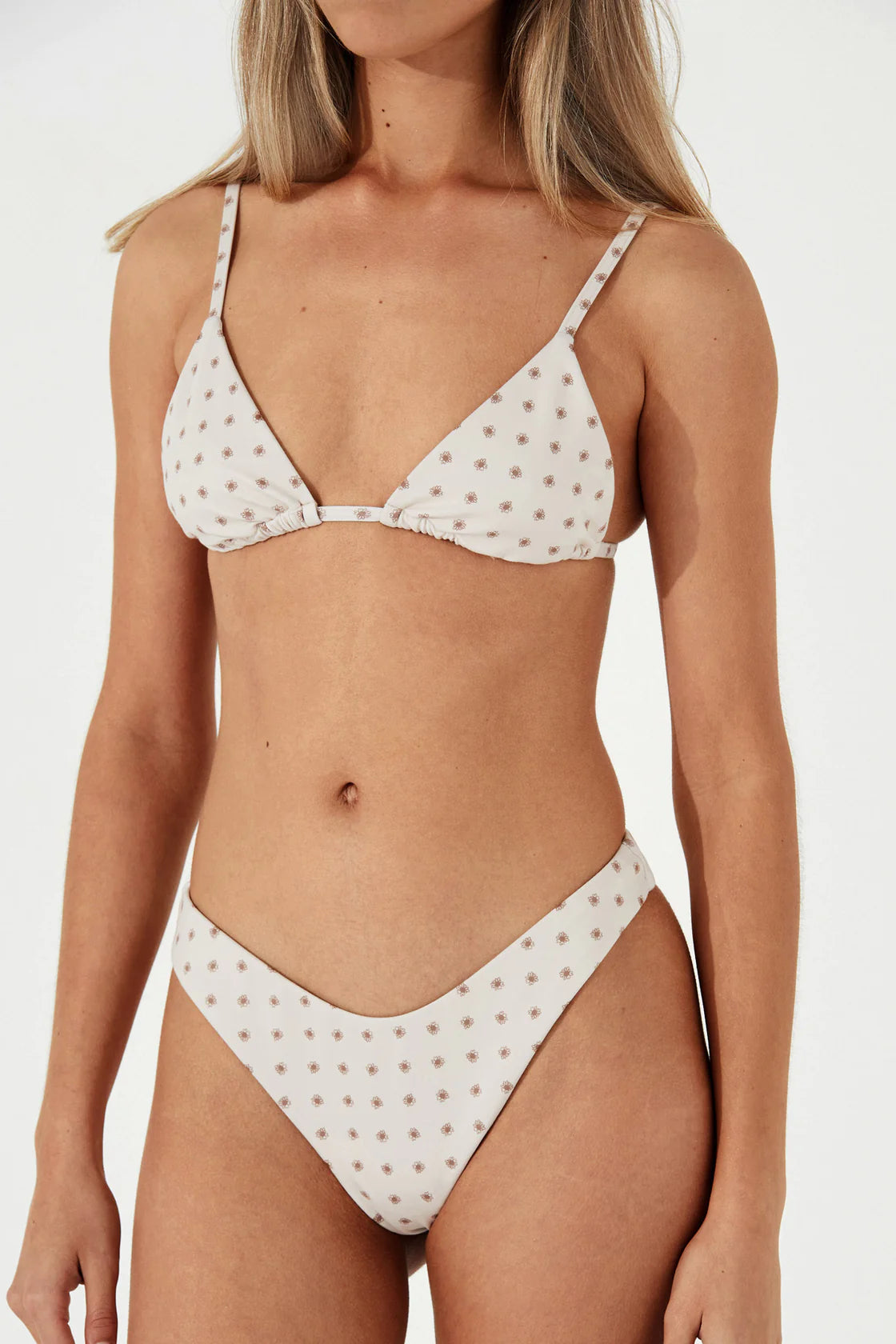 STONE DAISY TRIANGLE